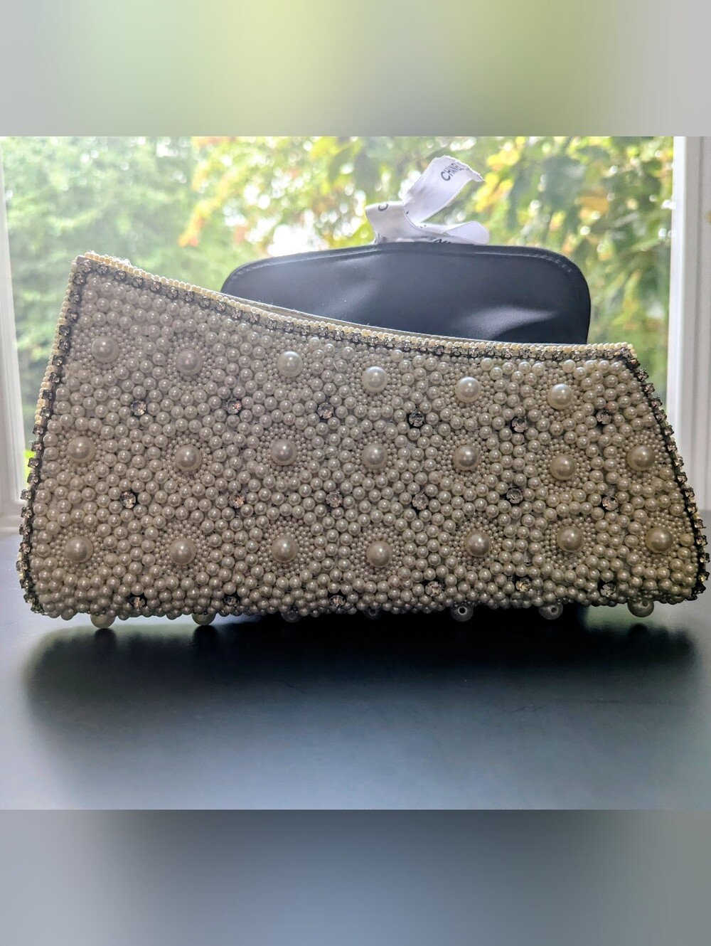 Vintage Pearl-Embellished Evening Clutch with Chain Strap